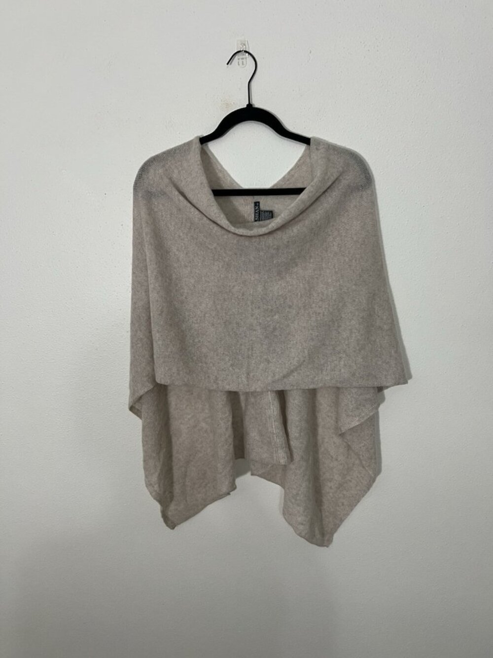 Alashan Cashmere Poncho Taupe Cream One Size